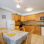 Сasa de vacaciones 88 - Spacious Townhouse By Shortstays *