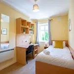 88 - Spacious Townhouse By Shortstays Сasa de vacaciones Galway