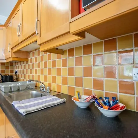 88 - Spacious Townhouse By Shortstays - Sleeps 5 Galway