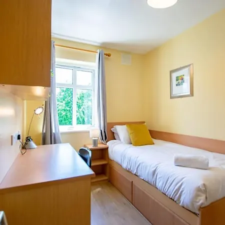 Holiday home 88 - Spacious Townhouse By Shortstays Galway