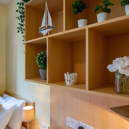 88 - Spacious Townhouse By Shortstays Дом отдыха